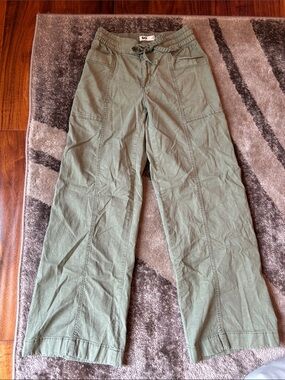 SO Olive Green Women's Cargo Pants — Drawstring Waist